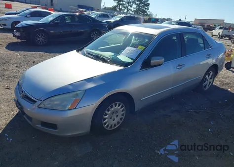 2003 Honda Accord 2.4 Ex from USA, damaged, VIN JHMCM56633C000232